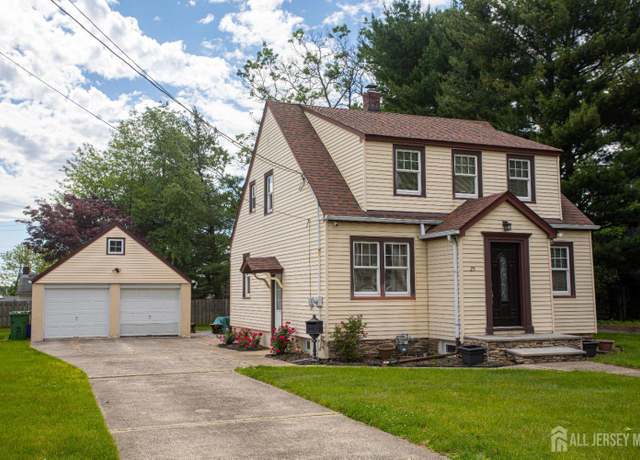 Property at 25 S Edward St S, Sayreville, NJ 08872, 3 beds, 2 baths