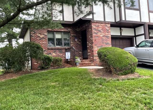 Property at 2 Leicester Ln, Ewing, NJ 08628, 3 beds, 2.5 baths