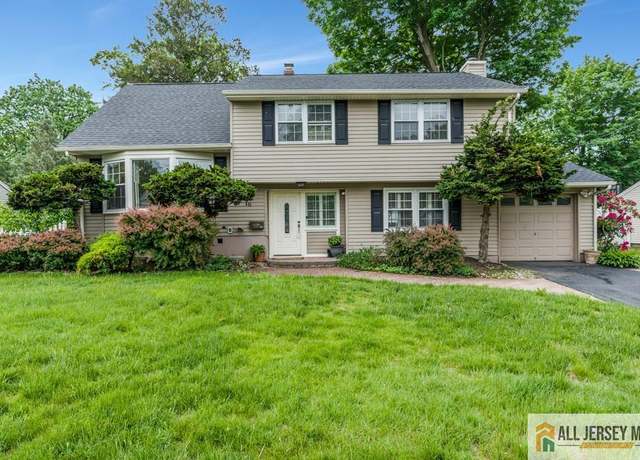 Property at 10 Lauri Ln, Middlesex, NJ 08846, 3 beds, 1.5 baths