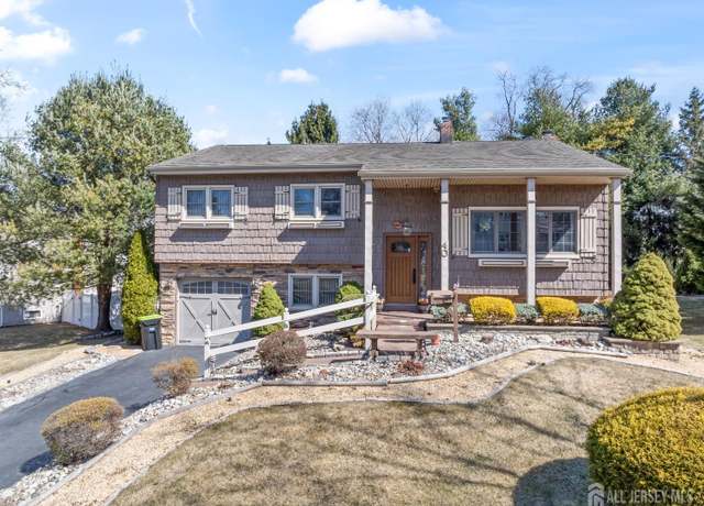 Property at 40 Seneca Rd, Old Bridge, NJ 08857, 4 beds, 2 baths