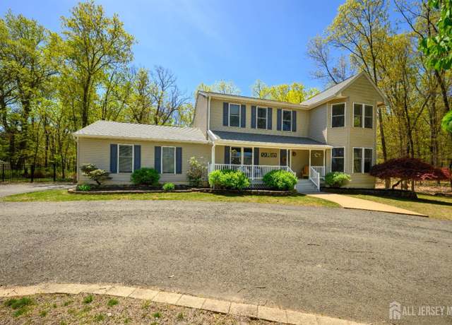Property at 2-A Lake Ave, Helmetta, NJ 08828, 3 beds, 2.5 baths