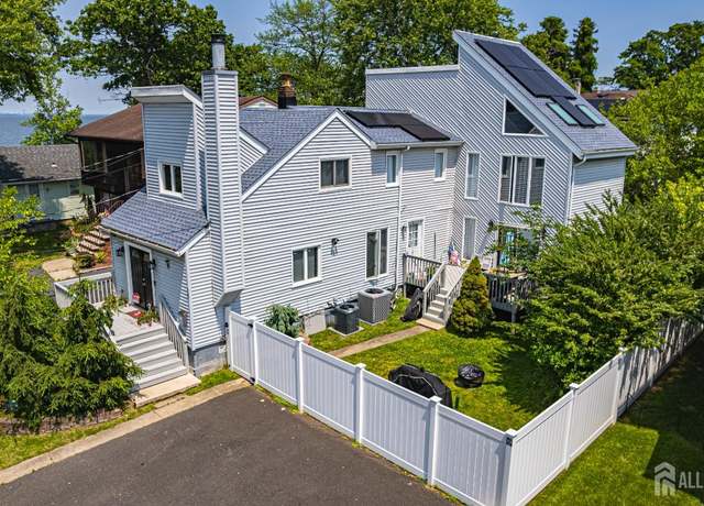 Property at 76 Woodland Dr, Keyport, NJ 07735, 5 beds, 2 baths