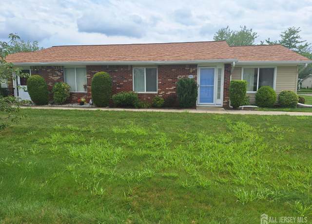 Property at 546 Cornus Plz Unit C, Monroe, NJ 08831, 2 beds, 2 baths