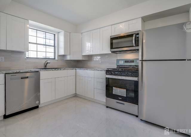 Property at 713 Orlando St, Edison, NJ 08817, 2 beds, 1 bath