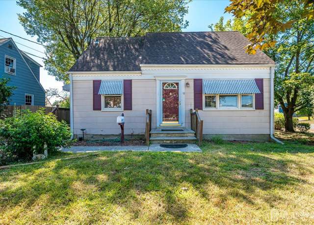 Property at 310 Howard Ave, Middlesex, NJ 08846, 4 beds, 1 bath