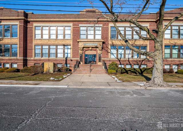 Property at 434 Lawrence St #6, Perth Amboy, NJ 08861, 1 bed, 1 bath