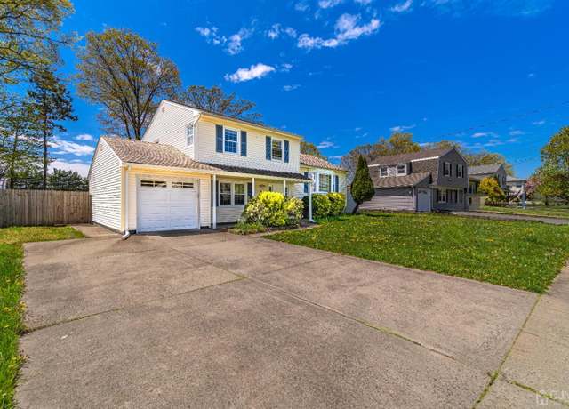 Property at 814 Curie Rd, North Brunswick, NJ 08902, 4 beds, 1.5 baths