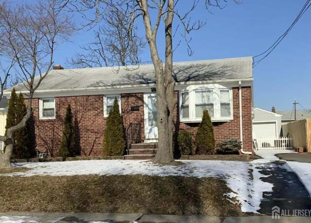 Property at 16 Holmes St, Carteret, NJ 07008, 3 beds, 3 baths