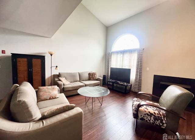 Property at 832 Edpas Rd, New Brunswick, NJ 08901, 2 beds, 2 baths