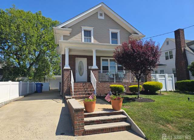Property at 102 Maxwell Ave, Fords, NJ 08863, 5 beds, 2 baths