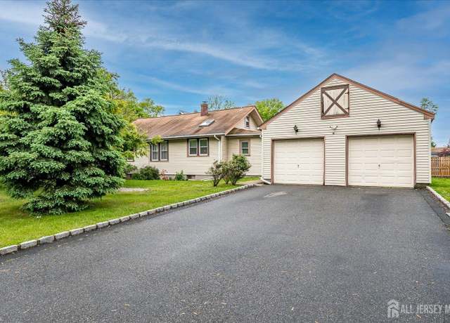 Property at 516 Sampton Ave, South Plainfield, NJ 07080, 2 beds, 1 bath