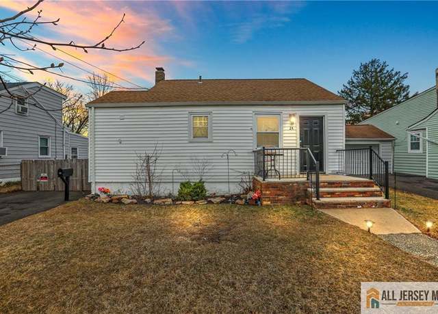 Property at 24 Eisenhower Dr, Sayreville, NJ 08872, 2 beds, 1 bath
