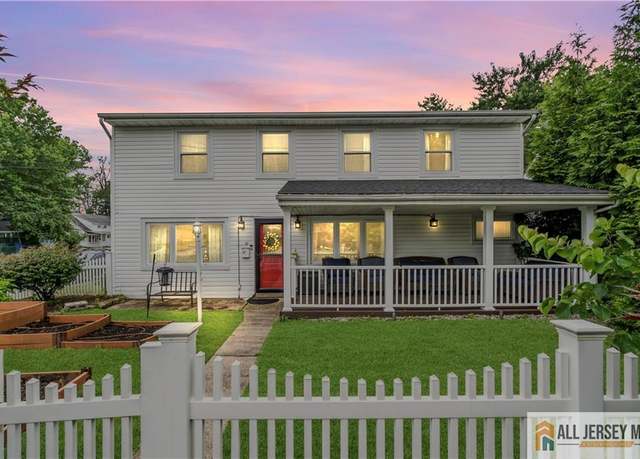 Property at 57 Washington Ave, Iselin, NJ 08830, 5 beds, 2 baths