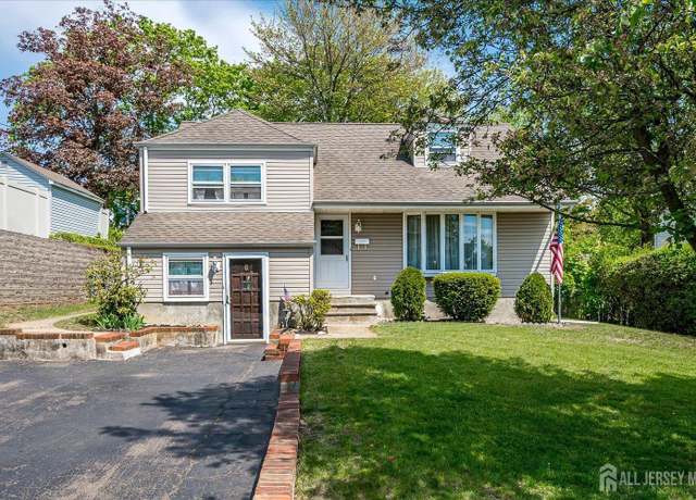 Property at 6 N Minnisink Ave, Sayreville, NJ 08859, 3 beds, 1.5 baths
