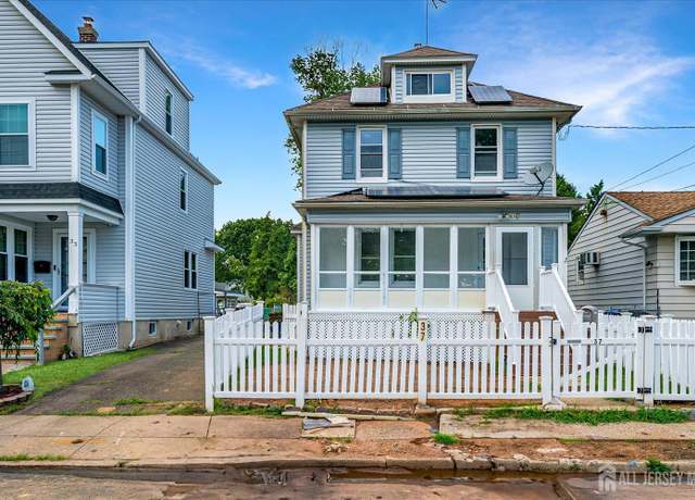 Property at 37 Summit Ave, Fords, NJ 08863, 3 beds, 1.5 baths