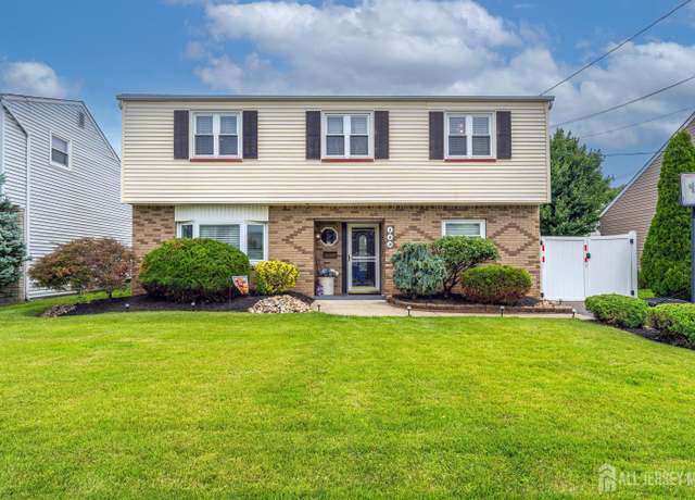 Property at 143 7th St, Port Reading, NJ 07064, 4 beds, 1.5 baths