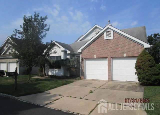 Property at 44 Dawson Ln, Monroe, NJ 08831, 3 beds, 3 baths