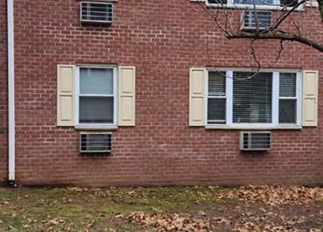 Property at 15 York Dr Unit 1-B, Edison, NJ 08817, 1 bed, 1 bath