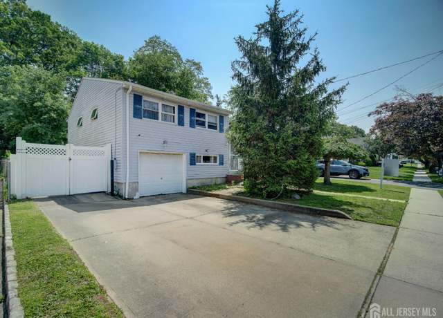 Property at 88 Albert Dr, Sayreville, NJ 08859, 4 beds, 2 baths