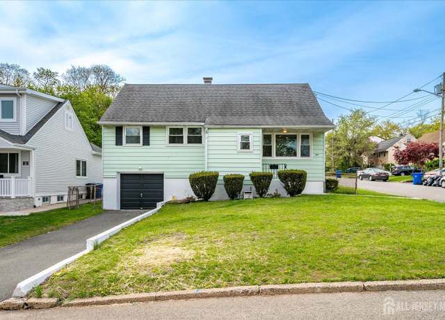 Property at 1 Alvin Ct, Menlo Park Terrace, NJ 08840, 4 beds, 1 bath