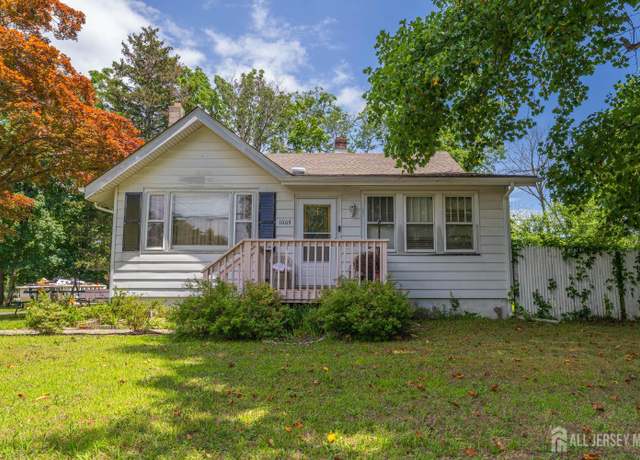 Property at 1009 Old Corlies Ave, Neptune, NJ 07753, 6 beds, 2.5 baths