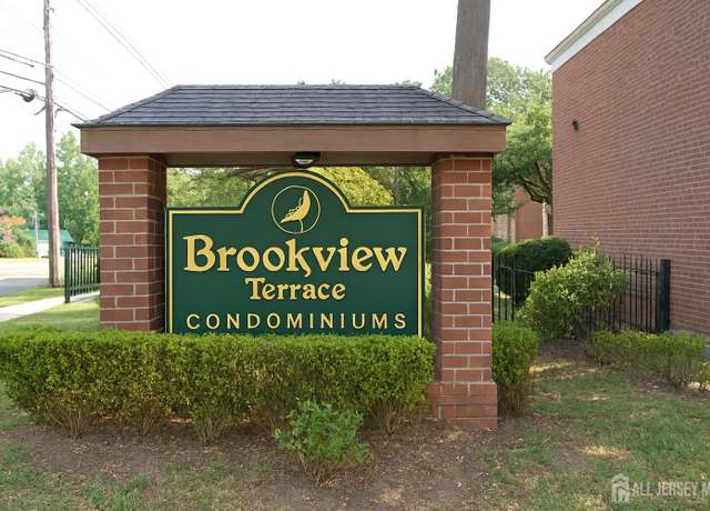 Property at 289 Main St Unit 4P, Spotswood, NJ 08884, 1 bed, 1 bath