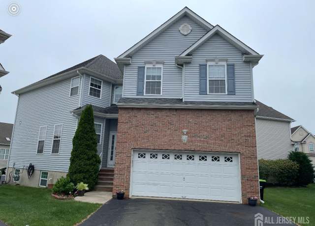 Property at 310 Morning Glory Dr, Monroe, NJ 08831, 3 beds, 2.5 baths