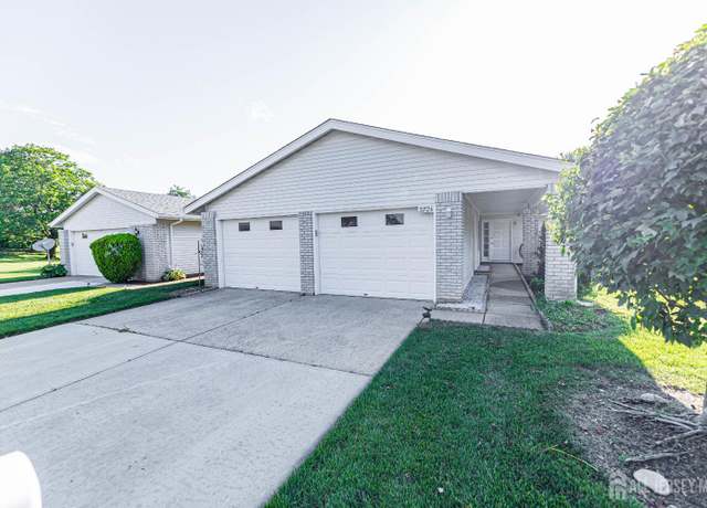 Property at 372-B Duranta Plz, Monroe, NJ 08831, 2 beds, 2 baths
