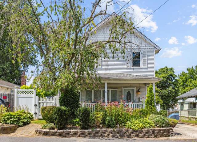 Property at 134 Hilltop Blvd, Old Bridge, NJ 07735, 3 beds, 2 baths