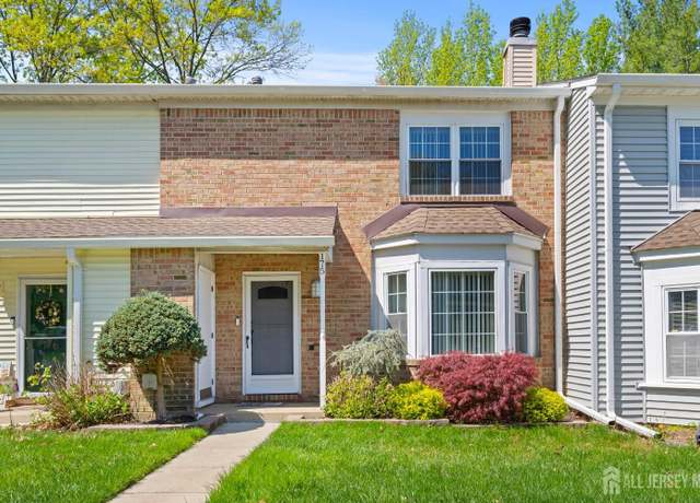 Property at 175 Bristol Ct, Old Bridge, NJ 08857, 2 beds, 2.5 baths