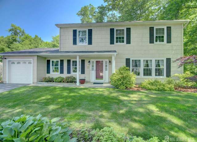 Property at 12 Sutton Ct, Old Bridge, NJ 08857, 4 beds, 2.5 baths