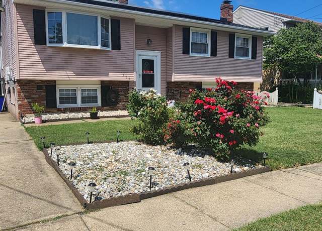Property at 309 Oakland Ave, Bellmawr, NJ 08031, 4 beds, 2 baths