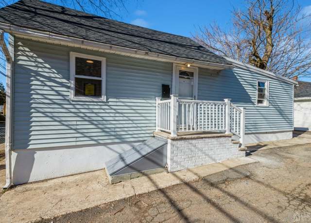 Property at 23 Hazelhurst St, New Brunswick, NJ 08901, 1 bed, 1 bath