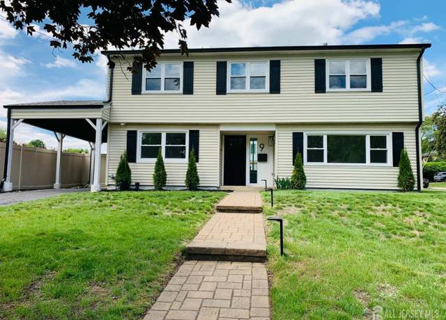 Property at 9 Huxley Dr, Old Bridge, NJ 08857, 5 beds, 2 baths