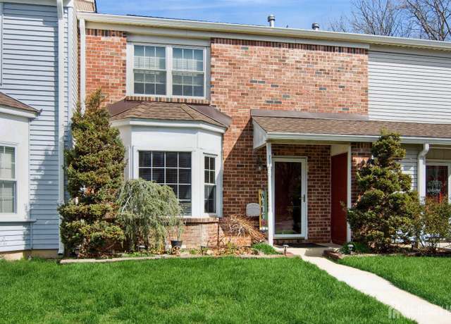 Property at 166 Devon Ct, Old Bridge, NJ 08857, 2 beds, 2.5 baths