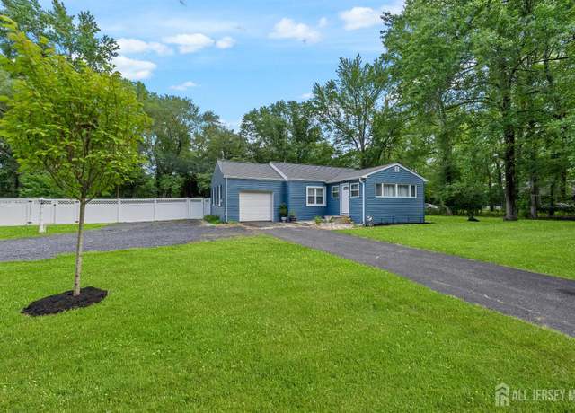 Property at 388 Hoffman Station Rd, Monroe, NJ 08831, 2 beds, 1 bath