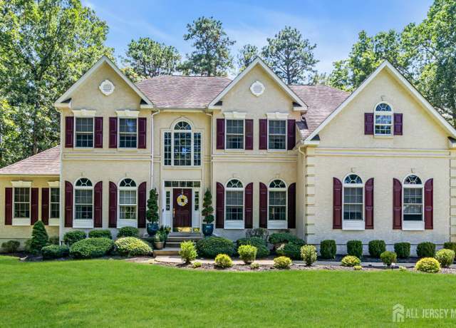 Property at 1 Prince Ct, Jackson, NJ 08527, 4 beds, 3.5 baths