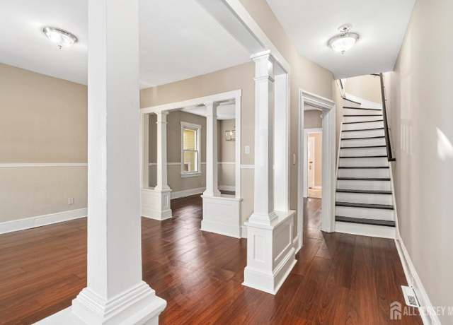 Property at 330 Chambers St, Phillipsburg, NJ 08865, 3 beds, 1 bath
