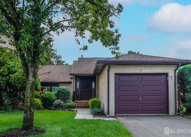 Property at 21 Teaberry Dr, Edison, NJ 08820, 2 beds, 2 baths