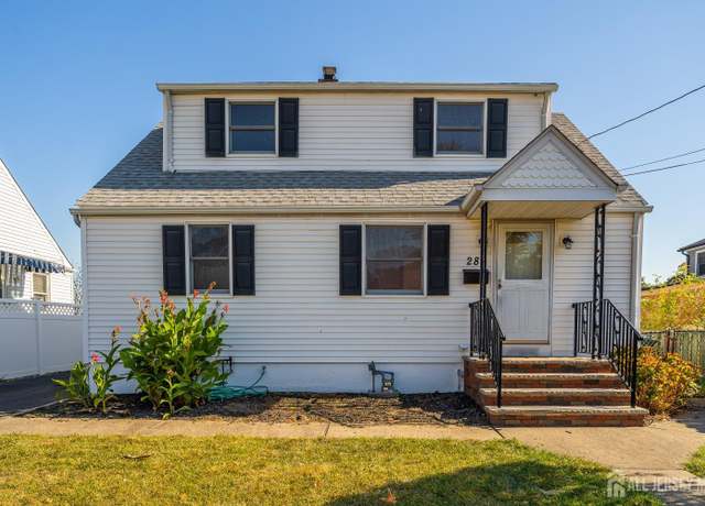 Property at 280 Saint James Ave, Woodbridge Proper, NJ 07095, 4 beds, 2 baths