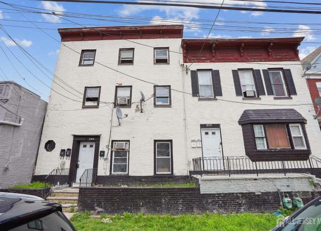 Property at 288 Oak St, Perth Amboy, NJ 08861