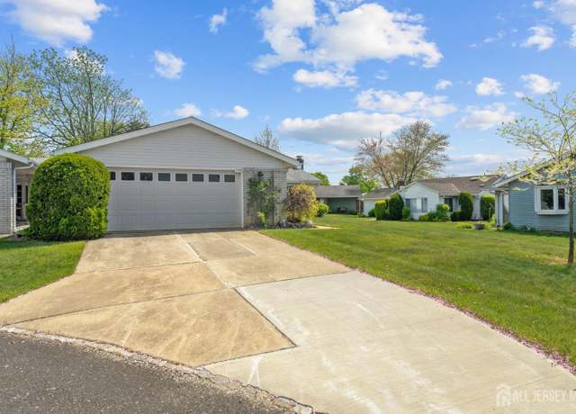 Property at 339 Quinton Dr Unit 339C, Monroe, NJ 08831, 3 beds, 2 baths