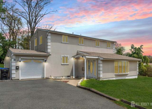 Property at 17 Thomas Rd, East Brunswick, NJ 08816, 4 beds, 2 baths