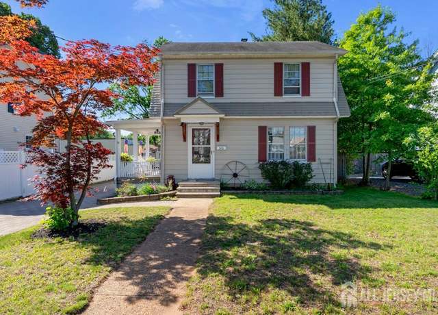Property at 340 Runyon Ave, Middlesex, NJ 08846, 2 beds, 1 bath