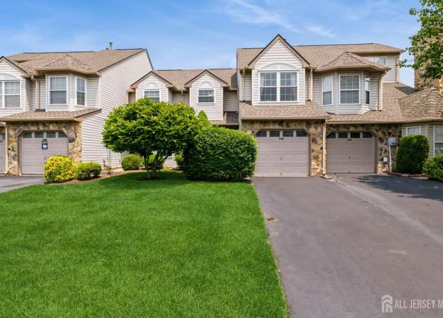 Property at 349 Lunar Rd, Piscataway, NJ 08854, 2 beds, 2.5 baths