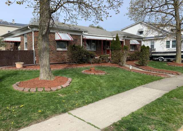 Property at 29 Claire Ave, Woodbridge Proper, NJ 07095, 3 beds, 2 baths