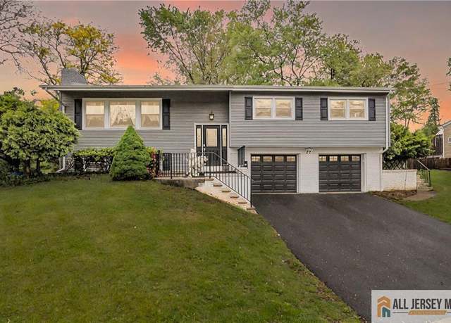 Property at 37 Wilk Rd, Edison, NJ 08837, 4 beds, 2.5 baths