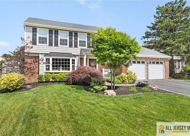 Property at 49 Lavender Dr, Edison, NJ 08820, 3 beds, 2.5 baths