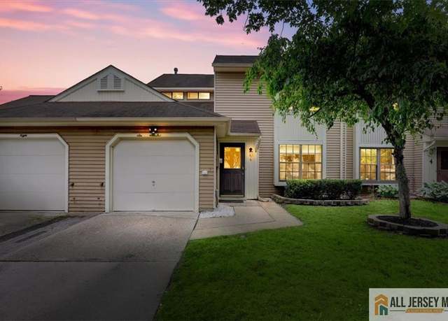 Property at 6 Morton Ct, East Brunswick, NJ 08816, 3 beds, 2.5 baths