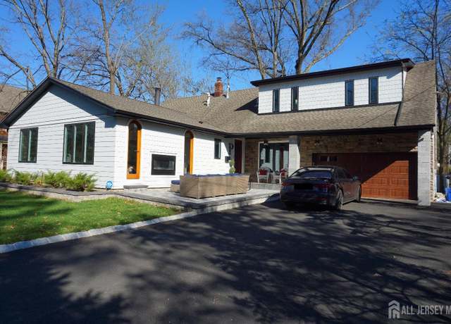 Property at 444 Harrison Ave, Highland Park, NJ 08904, 4 beds, 4.5 baths
